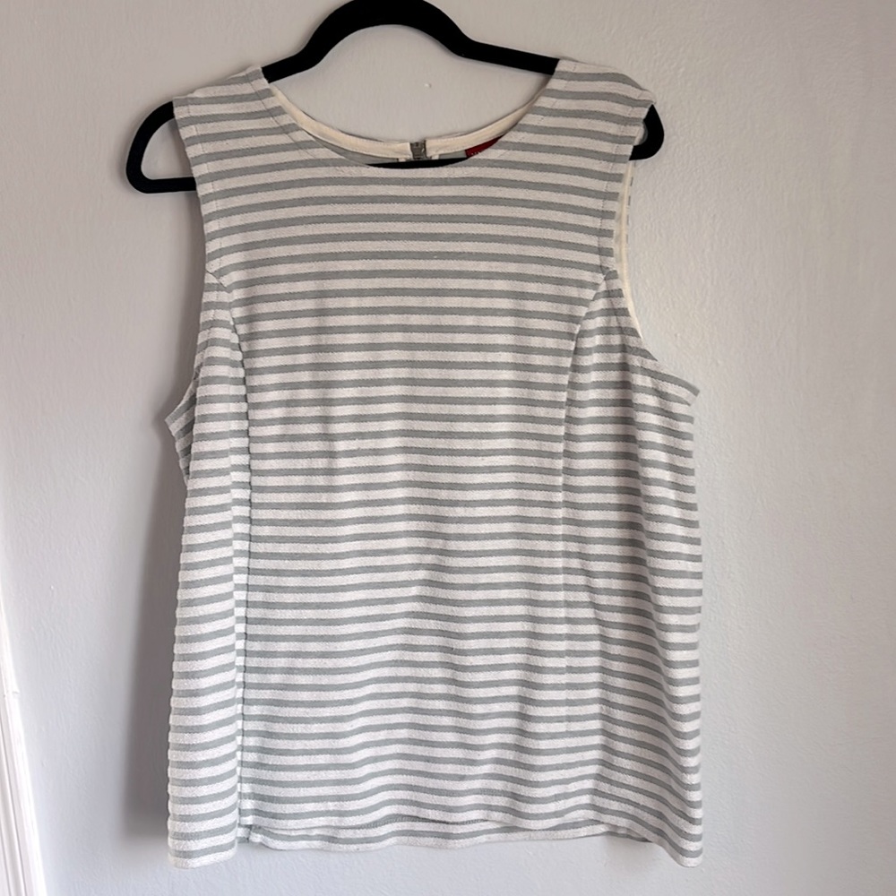 Business Sleeveless Shirt